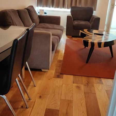 2 Bed Solihull Near Nec Airport, Jlr, Resort Wrld Екстер'єр фото