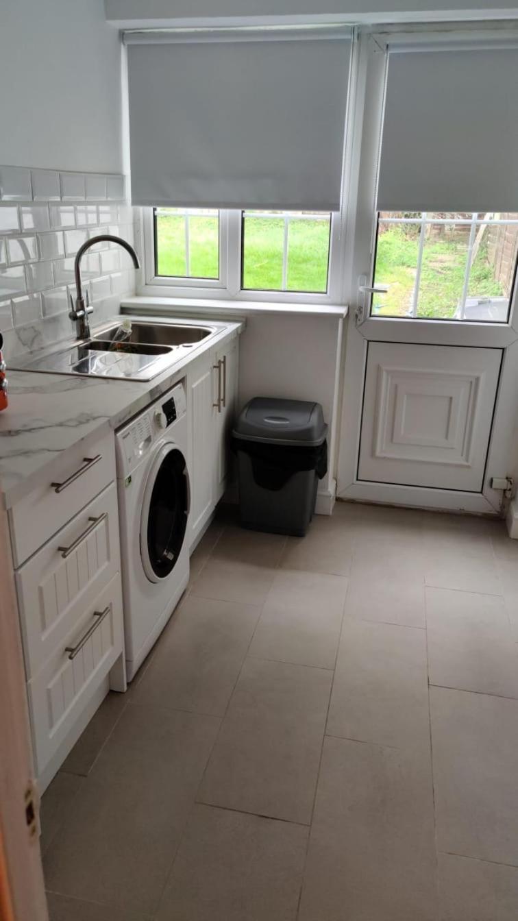 2 Bed Solihull Near Nec Airport, Jlr, Resort Wrld Екстер'єр фото